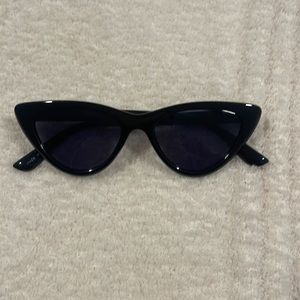 Cat eye sunglasses